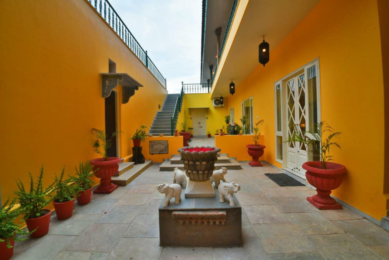 Premkunj Hotell Udaipur Exteriör bild
