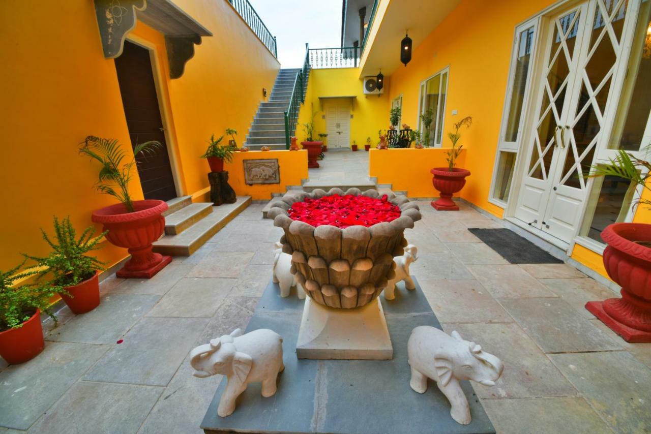 Premkunj Hotell Udaipur Exteriör bild