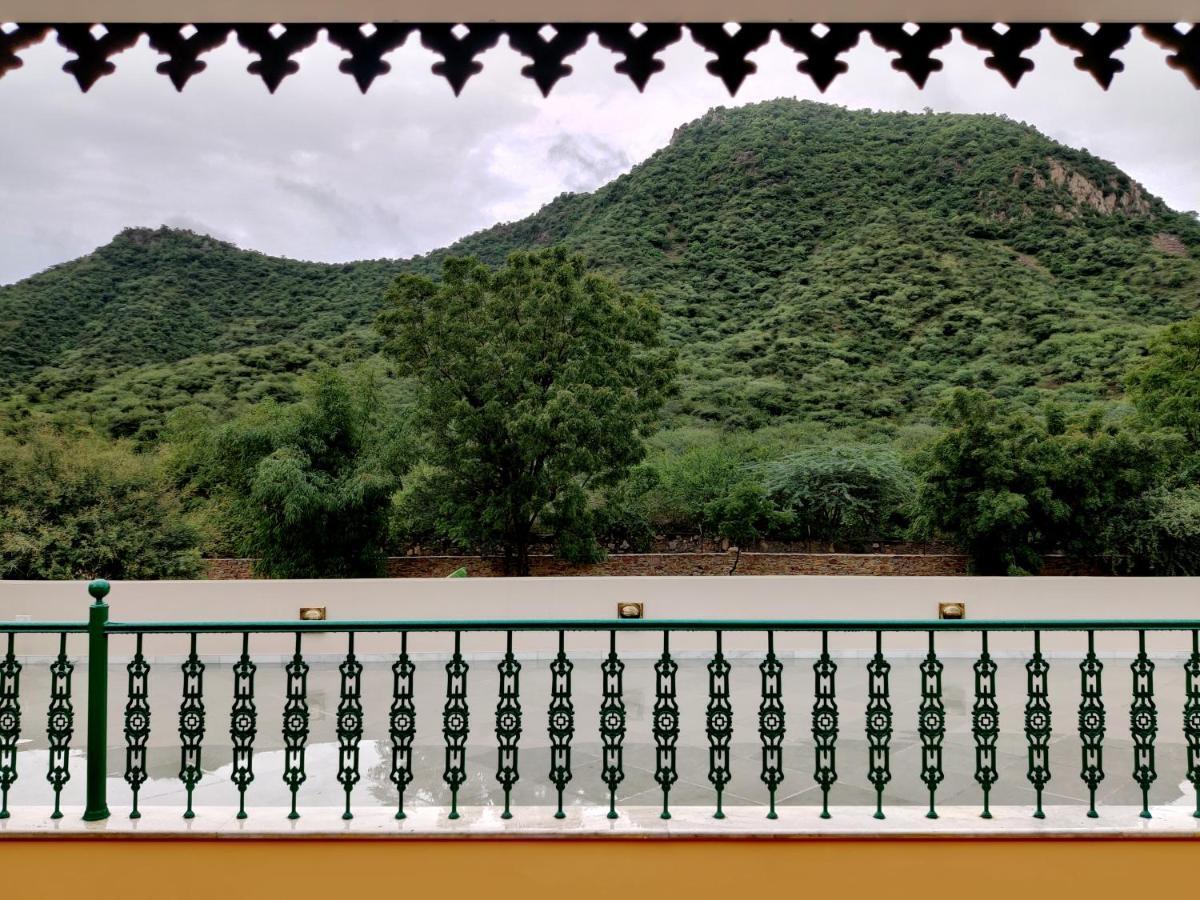 Premkunj Hotell Udaipur Exteriör bild